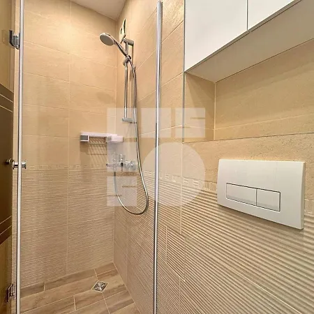 1br Sea Garden Prime With View & Parking ヴァルナ