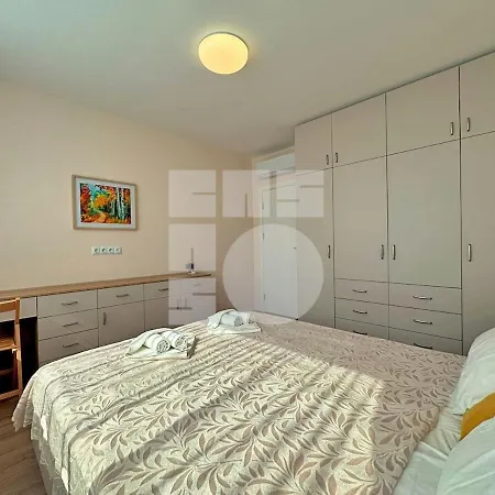 1br Sea Garden Prime With View & Parking