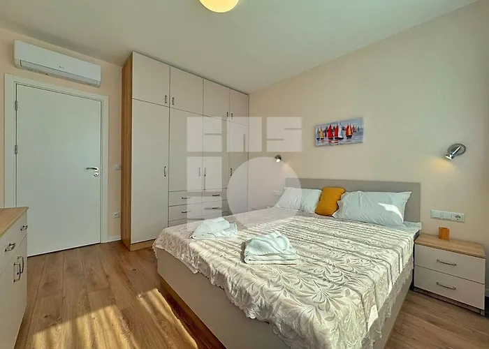 1br Sea Garden Prime With View & Parking Várna